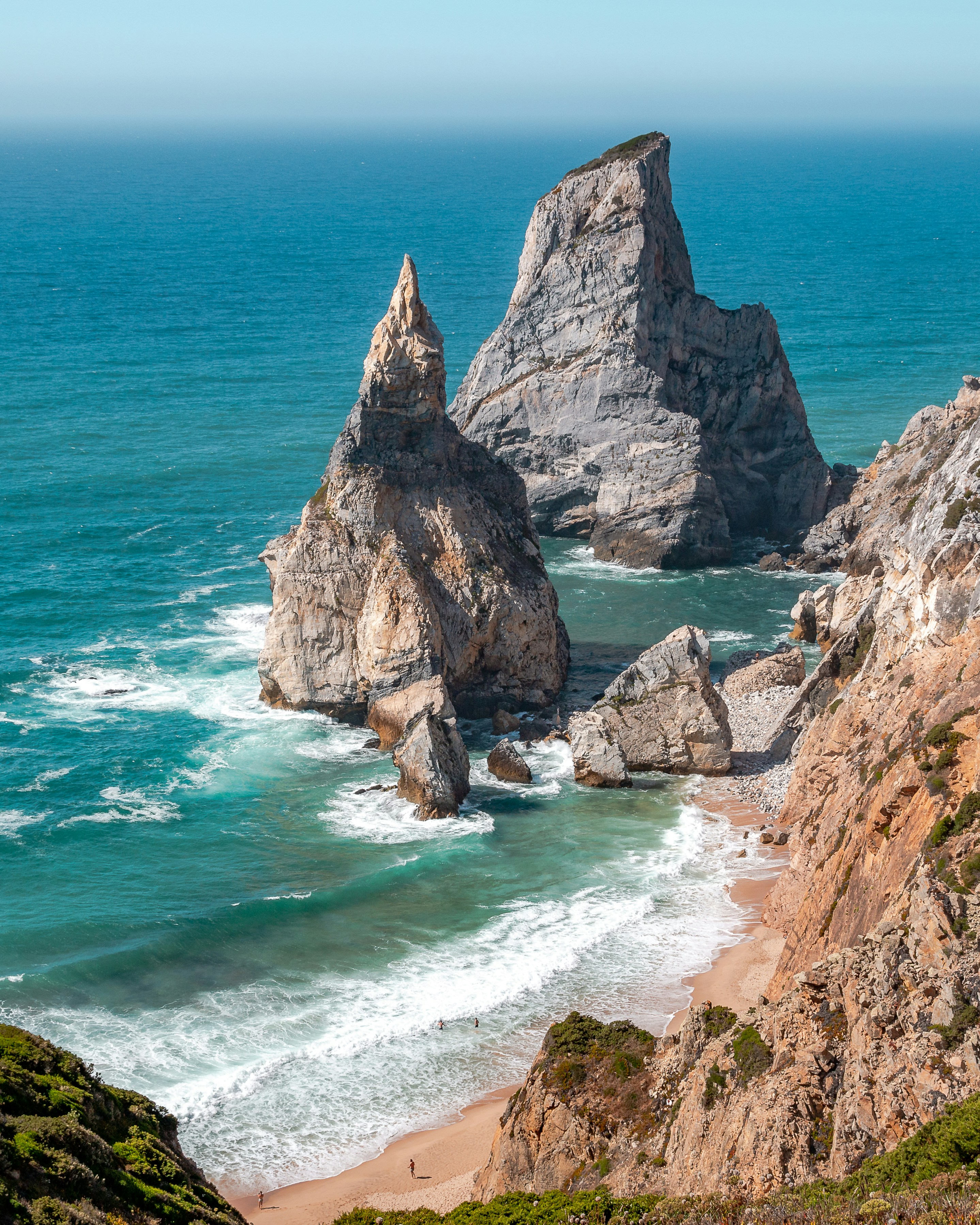 Gregory Town Eleuthera real estate near Surfers Beach with Atlantic coastline cliffs